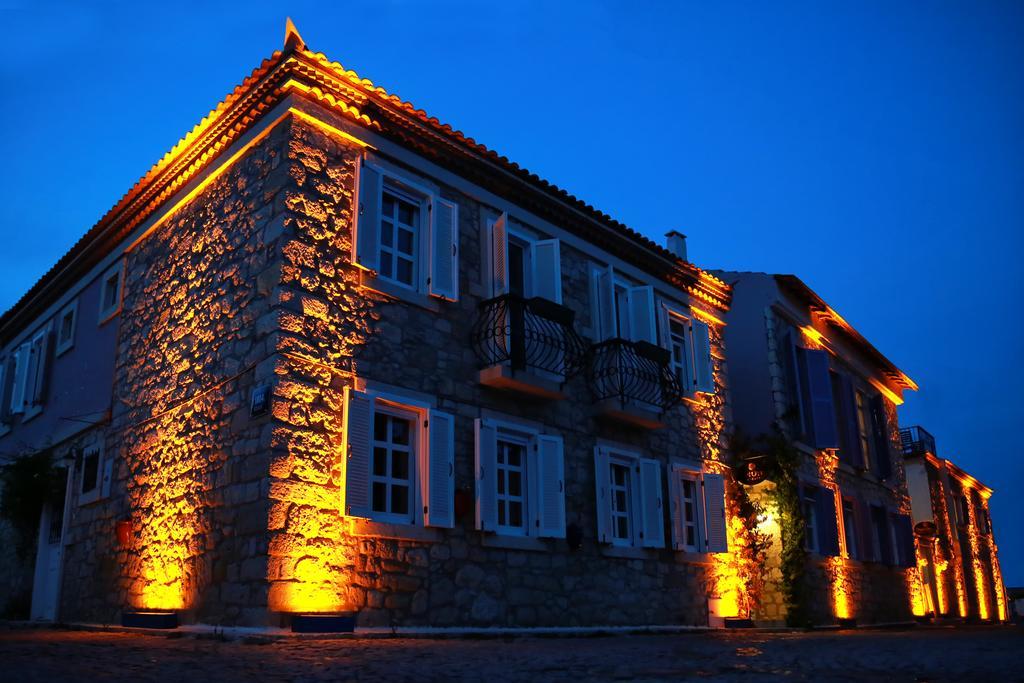 Simira Hotel Alacatı Bagian luar foto