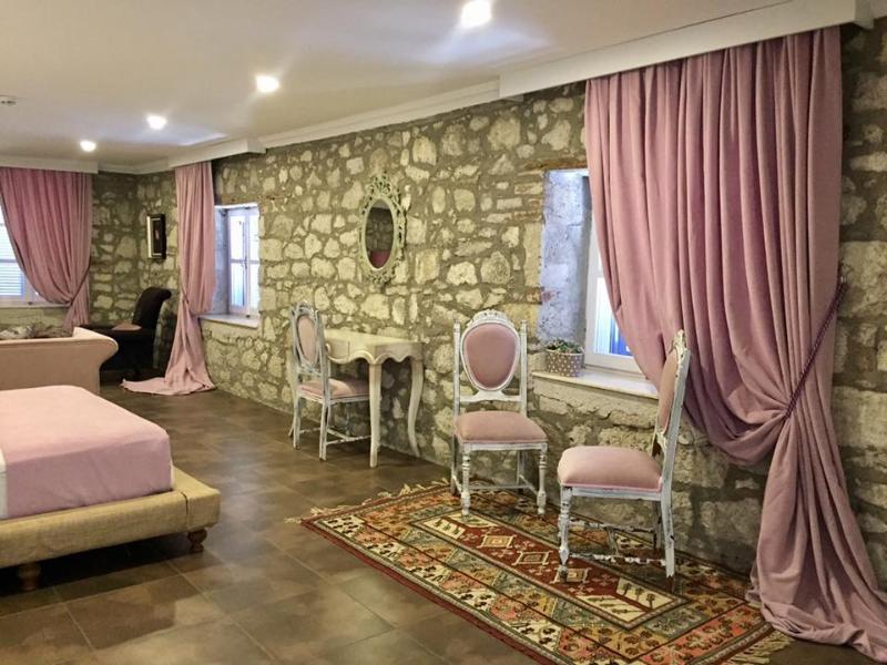 Simira Hotel Alacatı Bagian luar foto